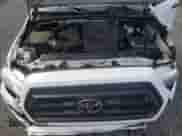 2022 Toyota Tacoma SR z VIN 3TYSZ5AN7NT079214, wystawiony jako Copart lot #56602005 z przebiegiem 78 413 mil mil oraz Szkoda całkowita • Salvage title. Historia ofert i sprzedaży dostępna na DreamBid. Obrazek 11.