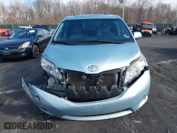 2016 Toyota Sienna XLE with VIN 5TDYK3DC9GS758610, listed as a IAAI auction lot 41722763 with 144,649 mi miles and . Bid and sale history available at DreamBid. Image 12.