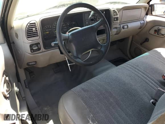 1997 Chevrolet Silverado 1500 with VIN 1GCEC14R8VZ156009, listed as a Copart auction lot 63702905 with 226,645 mi miles and Clean title. Bid and sale history available at DreamBid. Image 8.