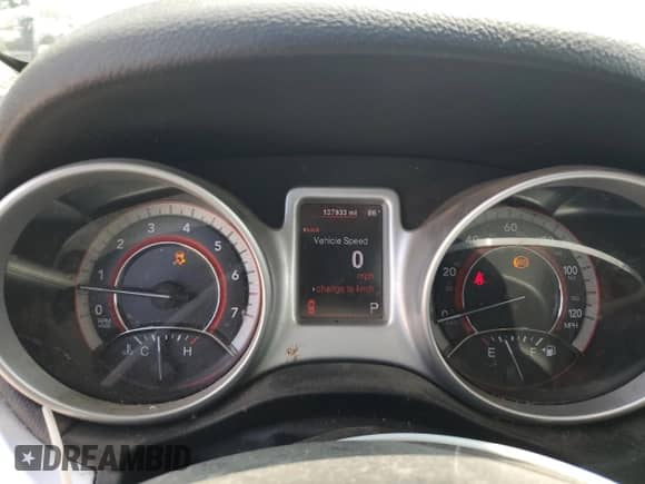 2013 Dodge Journey SE z VIN 3C4PDCAB7DT505059, wystawiony jako Copart lot #68133485 z przebiegiem 137 933 mil mil oraz Szkoda całkowita • Salvage title. Historia ofert i sprzedaży dostępna na DreamBid. Obrazek 9.