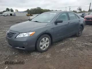 2007 Toyota Camry XLE with VIN 4T1BK46K07U011825, listed as a Copart auction lot 86702625 with 176,697 mi miles and Clean title. Bid and sale history available at DreamBid. Image 1.