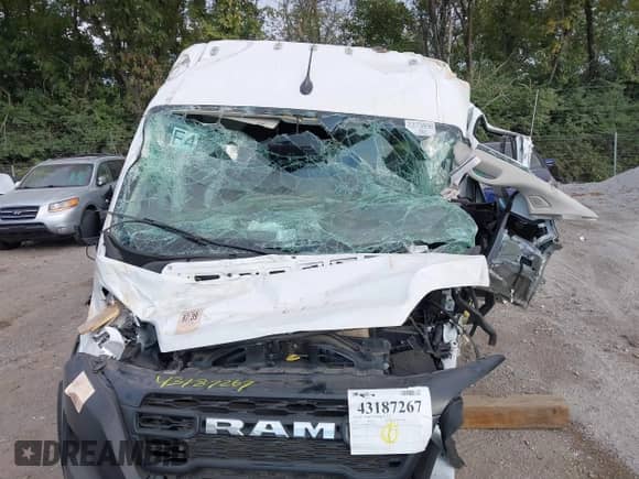 2025 Ram ProMaster Cargo Tradesman с VIN 3C6LRVDG8SE507558, выставлен на аукционе IAAI как лот 43187267 с пробегом 12 868 миль миль и . История ставок и продаж доступна на DreamBid. Изображение 12.