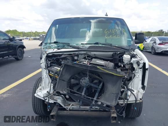 2019 Chevrolet Express Passenger LT с VIN 1GAZGPFG9K1266347, выставлен на аукционе IAAI как лот 42531922 с пробегом 141 523 миль миль и . История ставок и продаж доступна на DreamBid. Изображение 13.