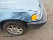 1991 Honda Civic z VIN 2HGED634XMH576080, wystawiony jako IAAI lot #42126557 z przebiegiem 271 729 mil mil oraz . Historia ofert i sprzedaży dostępna na DreamBid. Obrazek 15.