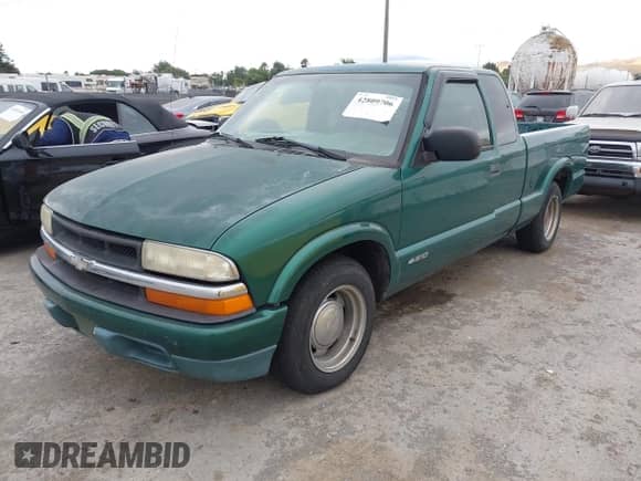 1999 Chevrolet S-10 LS с VIN 1GCCS19X8X8115681, выставлен на аукционе IAAI как лот 42809706 с пробегом 176 148 миль миль и . История ставок и продаж доступна на DreamBid. Изображение 2.