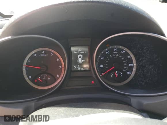 2016 Hyundai Santa Fe с VIN 5XYZT3LB8GG329479, выставлен на аукционе Copart как лот 49859385 с пробегом 150 321 миль миль и Чистый • Clean title. История ставок и продаж доступна на DreamBid. Изображение 9.
