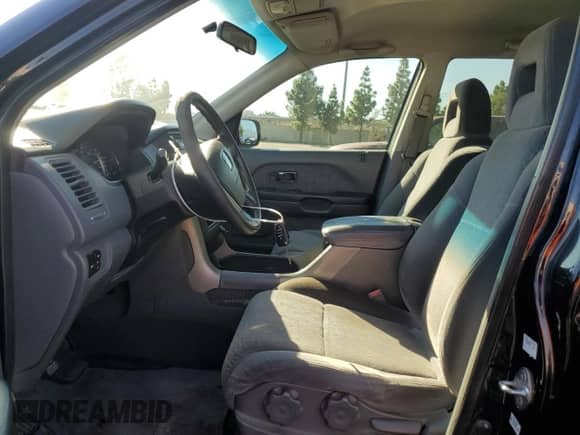 2005 Honda Pilot LX с VIN 2HKYF18155H567075, выставлен на аукционе Copart как лот 89555435 с пробегом 195 091 миль миль и Чистый • Clean title. История ставок и продаж доступна на DreamBid. Изображение 7.