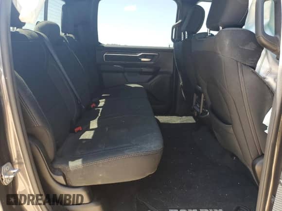 2020 Ram 1500 Big Horn с VIN 1C6SRFMT5LN337591, выставлен на аукционе Copart как лот 66810675 с пробегом 82 993 миль миль и На запчасти • Non repairable. История ставок и продаж доступна на DreamBid. Изображение 10.