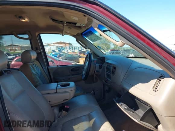 2003 Ford F-150 XLT z VIN 1FTRW07603KA19561, wystawiony jako IAAI lot #43413780 z przebiegiem Nie podano mil oraz . Historia ofert i sprzedaży dostępna na DreamBid. Obrazek 5.