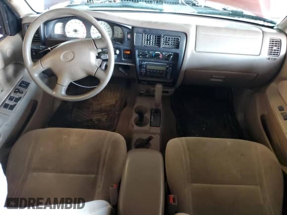 2002 Toyota Tacoma PreRunner с VIN 5TEGM92N72Z071828, выставлен на аукционе Copart как лот 43996335 с пробегом 162 264 миль миль и Списание • Salvage title. История ставок и продаж доступна на DreamBid. Изображение 8.