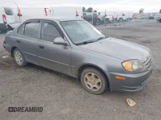 2004 Hyundai Accent GL z VIN KMHCG45C84U516684, wystawiony jako IAAI lot #43475971 z przebiegiem 138 340 mil mil oraz . Historia ofert i sprzedaży dostępna na DreamBid. Obrazek 1.