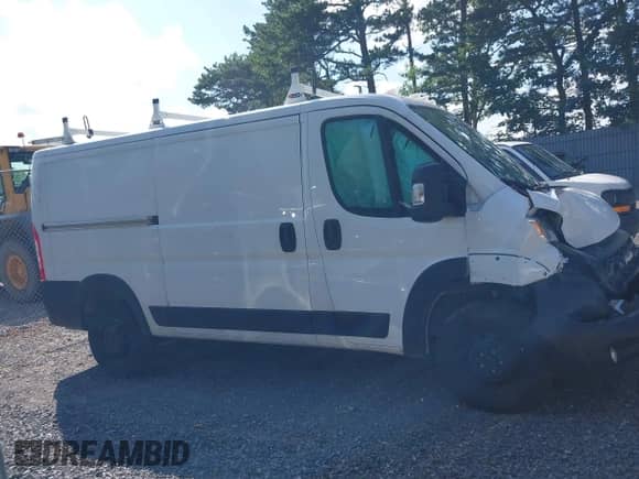 2023 Ram ProMaster Cargo z VIN 3C6LRVVG7PE559138, wystawiony jako IAAI lot #42331456 z przebiegiem 55 786 mil mil oraz . Historia ofert i sprzedaży dostępna na DreamBid. Obrazek 13.