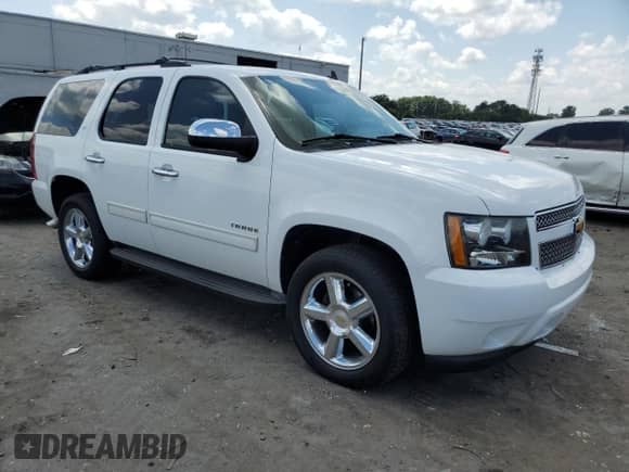 2014 Chevrolet Tahoe LT z VIN 1GNSKBE0XER102407, wystawiony jako Copart lot #66277055 z przebiegiem 149 652 mil mil oraz Szkoda całkowita • Salvage title. Historia ofert i sprzedaży dostępna na DreamBid. Obrazek 4.