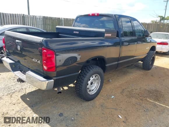 2008 Dodge 1500 SLT with VIN 1D7HU18N28S605348, listed as a IAAI auction lot 43327506 with 178,905 mi miles and . Bid and sale history available at DreamBid. Image 4.