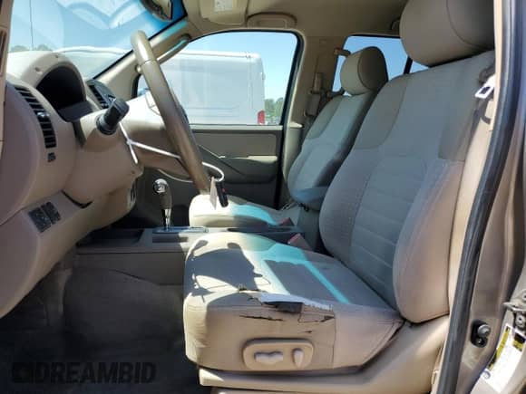 2009 Nissan Frontier LE с VIN 1N6AD09U29C413190, выставлен на аукционе Copart как лот 52885725 с пробегом 124 235 миль миль и Списание • Salvage title. История ставок и продаж доступна на DreamBid. Изображение 7.