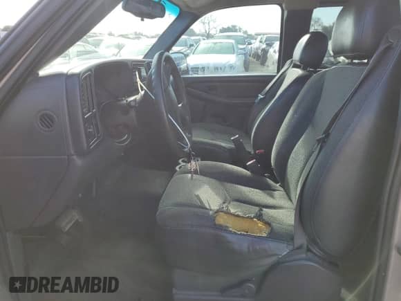 2006 Chevrolet Silverado 1500 LS with VIN 1GCEC19X86Z113816, listed as a Copart auction lot 44945075 with 153,592 mi miles and Non repairable. Bid and sale history available at DreamBid. Image 7.