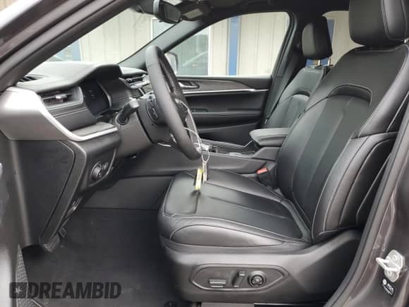 2024 Jeep Grand Cherokee Limited с VIN 1C4RJJBG0R8556277, выставлен на аукционе Copart как лот 48437005 с пробегом 1 139 миль миль и На запчасти • Non repairable. История ставок и продаж доступна на DreamBid. Изображение 7.