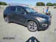 2021 Jeep Compass Limited z VIN 3C4NJCCB4MT505355, wystawiony jako Copart lot #64309405 z przebiegiem Nie podano mil oraz Szkoda całkowita • Salvage title. Historia ofert i sprzedaży dostępna na DreamBid. Obrazek 4.