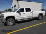 2015 Chevrolet Silverado 3500HD LTZ с VIN 1GC4K0E86FF535026, выставлен на аукционе Copart как лот 59199965 с пробегом 226 093 миль миль и Списание • Salvage title. История ставок и продаж доступна на DreamBid. Изображение 1.