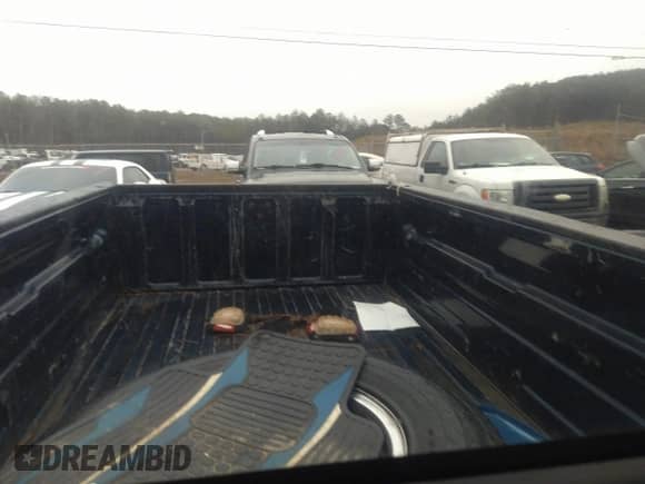 2000 GMC Sierra 1500 SL с VIN 1GTEC14W7YZ197063, выставлен на аукционе IAAI как лот 41742825 с пробегом 314 533 миль миль и . История ставок и продаж доступна на DreamBid. Изображение 8.