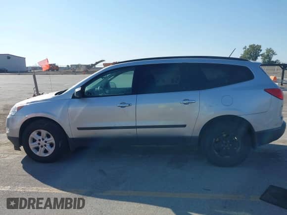 2012 Chevrolet Traverse LS с VIN 1GNKRFED5CJ194396, выставлен на аукционе IAAI как лот 43328777 с пробегом 200 000 миль миль и . История ставок и продаж доступна на DreamBid. Изображение 14.