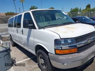 2009 Chevrolet Express Passenger с VIN 1GAHG39K991101137, выставлен на аукционе IAAI как лот 42676691 с пробегом 157 179 миль миль и . История ставок и продаж доступна на DreamBid. Изображение 1.