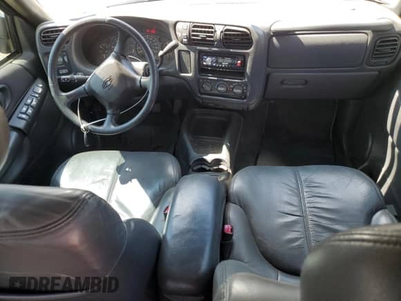 2004 Chevrolet S-10 LS with VIN 1GCDT13X24K118892, listed as a Copart auction lot 68715225 with 190,696 mi miles and Salvage title. Bid and sale history available at DreamBid. Image 8.