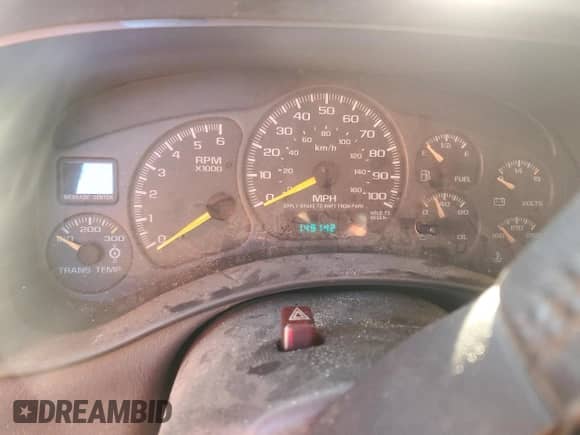 2000 Chevrolet Silverado 2500 LS z VIN 1GCFC29U4YZ101133, wystawiony jako Copart lot #84821694 z przebiegiem 149 142 mil mil oraz Szkoda całkowita • Salvage title. Historia ofert i sprzedaży dostępna na DreamBid. Obrazek 9.