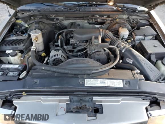 2000 Chevrolet Blazer LS z VIN 1GNCS13W6Y2365299, wystawiony jako Copart lot #41368365 z przebiegiem 144 294 mil mil oraz Szkoda całkowita • Salvage title. Historia ofert i sprzedaży dostępna na DreamBid. Obrazek 11.