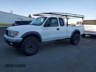 2004 Toyota Tacoma PreRunner z VIN 5TESM92N34Z337312, wystawiony jako Copart lot #42856015 z przebiegiem 302 252 mil mil oraz Czysty tytuł • Clean title. Historia ofert i sprzedaży dostępna na DreamBid. Obrazek 1.