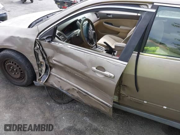 2005 Honda Accord LX с VIN 1HGCM56445A047883, выставлен на аукционе IAAI как лот 43195976 с пробегом 221 917 миль миль и . История ставок и продаж доступна на DreamBid. Изображение 17.