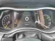 2018 Jeep Grand Cherokee Altitude z VIN 1C4RJFAG7JC167782, wystawiony jako Copart lot #83775285 z przebiegiem 98 035 mil mil oraz Szkoda całkowita • Salvage title. Historia ofert i sprzedaży dostępna na DreamBid. Obrazek 9.