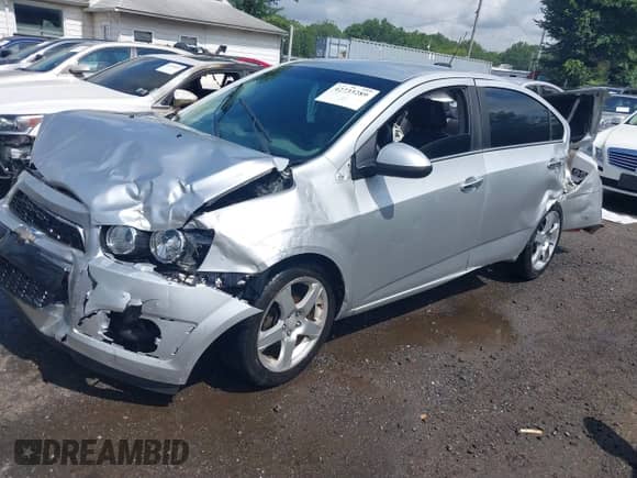 2015 Chevrolet Sonic LTZ with VIN 1G1JE5SB5F4202862, listed as a IAAI auction lot 42733289 with 115,448 mi miles and . Bid and sale history available at DreamBid. Image 2.