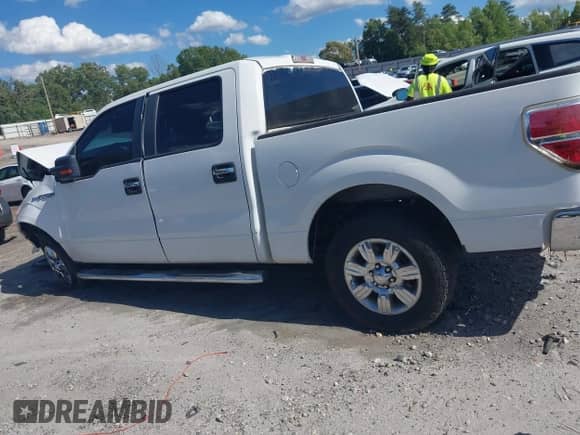 2011 Ford F-150 XL с VIN 1FTEW1CM8BFC69498, выставлен на аукционе IAAI как лот 42315518 с пробегом Не указан миль и . История ставок и продаж доступна на DreamBid. Изображение 14.