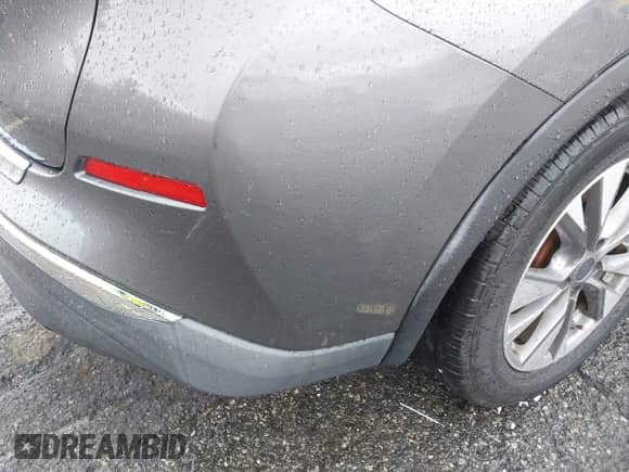 2018 Nissan Murano SV z VIN 5N1AZ2MG7JN157697, wystawiony jako IAAI lot #42190907 z przebiegiem 79 615 mil mil oraz . Historia ofert i sprzedaży dostępna na DreamBid. Obrazek 20.