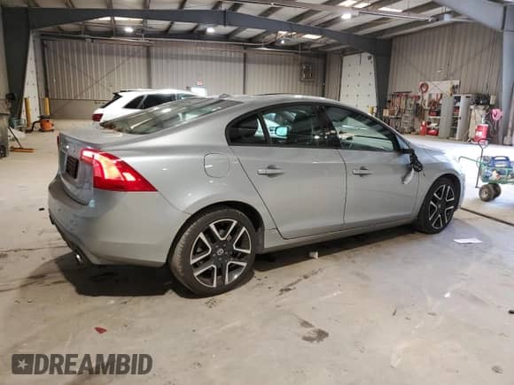 2018 Volvo S60 Dynamic с VIN YV140MTL5J2462603, выставлен на аукционе Copart как лот 55668855 с пробегом 59 667 миль миль и Списание • Salvage title. История ставок и продаж доступна на DreamBid. Изображение 3.