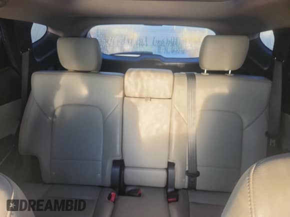 2015 Hyundai Santa Fe z VIN 5XYZUDLB0FG265181, wystawiony jako Copart lot #81792065 z przebiegiem 118 238 mil mil oraz Czysty tytuł • Clean title. Historia ofert i sprzedaży dostępna na DreamBid. Obrazek 10.
