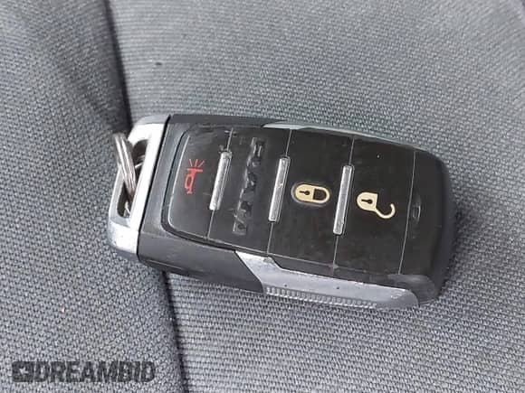 2020 Ram 1500 Big Horn z VIN 1C6SRFMT9LN111635, wystawiony jako IAAI lot #41123304 z przebiegiem 44 804 mil mil oraz . Historia ofert i sprzedaży dostępna na DreamBid. Obrazek 11.