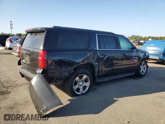 2017 Chevrolet Suburban LT z VIN 1GNSKHKC8HR230442, wystawiony jako Copart lot #81495125 z przebiegiem 83 739 mil mil oraz Szkoda całkowita • Salvage title. Historia ofert i sprzedaży dostępna na DreamBid. Obrazek 3.