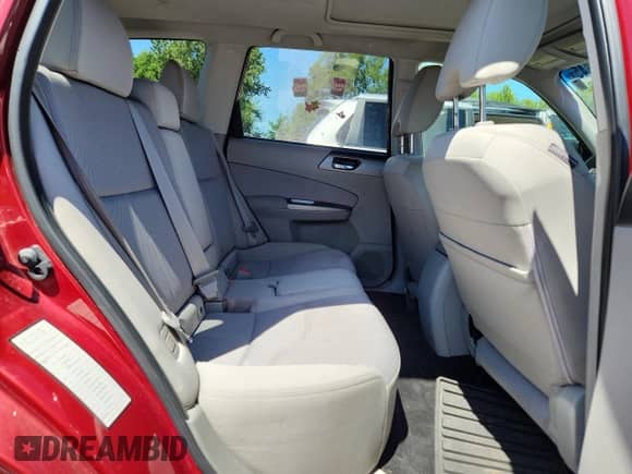 2013 Subaru Forester X Premium z VIN JF2SHADCXDH433667, wystawiony jako Copart lot #59235345 z przebiegiem 107 712 mil mil oraz Czysty tytuł • Clean title. Historia ofert i sprzedaży dostępna na DreamBid. Obrazek 10.