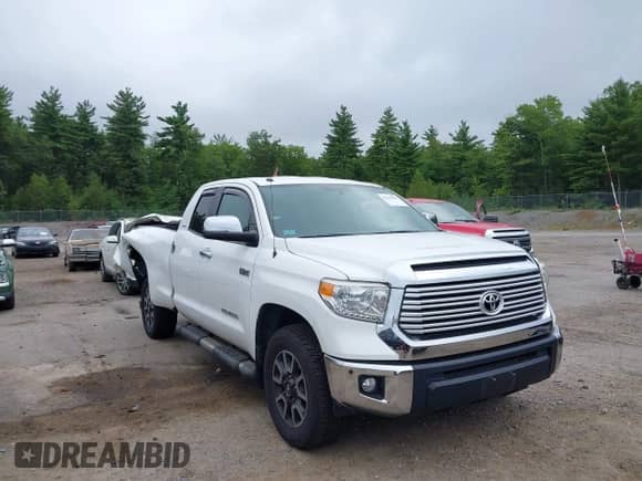 2016 Toyota Tundra Limited z VIN 5TFBY5F1XGX519590, wystawiony jako IAAI lot #43016021 z przebiegiem 99 521 mil mil oraz . Historia ofert i sprzedaży dostępna na DreamBid. Obrazek 1.
