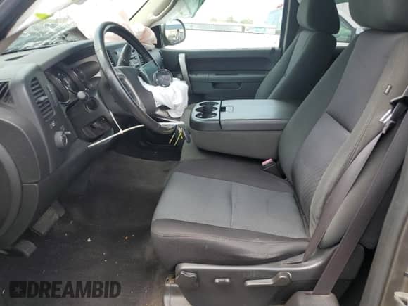 2013 Chevrolet Silverado 1500 LT z VIN 1GCRKSE70DZ281981, wystawiony jako Copart lot #68154205 z przebiegiem 248 150 mil mil oraz Szkoda całkowita • Salvage title. Historia ofert i sprzedaży dostępna na DreamBid. Obrazek 7.
