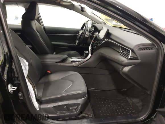 2023 Toyota Camry Hybrid XLE z VIN 4T1F31AK5PU611888, wystawiony jako IAAI lot #41304654 z przebiegiem 40 140 mil mil oraz . Historia ofert i sprzedaży dostępna na DreamBid. Obrazek 5.