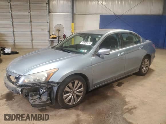 2011 Honda Accord EX with VIN 1HGCP2F72BA138047, listed as a Copart auction lot 66636125 with 117,903 mi miles and Salvage title. Bid and sale history available at DreamBid. Image 1.