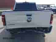 2019 Ram 1500 Laramie z VIN 1C6RREJTXKN743443, wystawiony jako IAAI lot #42539927 z przebiegiem 95 220 mil mil oraz . Historia ofert i sprzedaży dostępna na DreamBid. Obrazek 6.