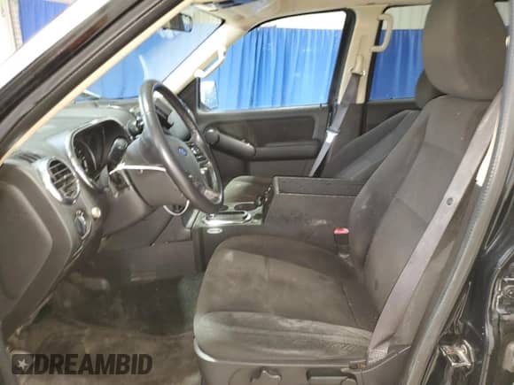 2010 Ford Explorer with VIN 1FMEU7D88AUA90572, listed as a Copart auction lot 85647904 with 63,981 mi miles and Salvage title. Bid and sale history available at DreamBid. Image 7.