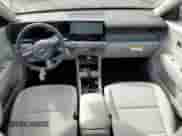 2024 Hyundai Kona SEL с VIN KM8HC3A63RU006813, выставлен на аукционе Copart как лот 73609714 с пробегом 3 996 миль миль и Списание • Salvage title. История ставок и продаж доступна на DreamBid. Изображение 8.