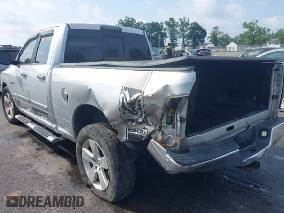 2009 Dodge 1500 SLT with VIN 1D3HB18P09S767716, listed as a IAAI auction lot 42601499 with 195,543 mi miles and . Bid and sale history available at DreamBid. Image 6.