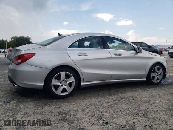 2016 Mercedes-Benz CLA 250 с VIN WDDSJ4EB8GN288554, выставлен на аукционе Copart как лот 70278645 с пробегом 184 299 миль миль и Списание • Salvage title. История ставок и продаж доступна на DreamBid. Изображение 3.