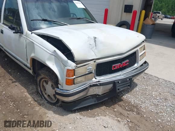 1996 GMC Sierra 1500 with VIN 2GTEC19W6T1541556, listed as a IAAI auction lot 42293418 with 232,983 mi miles and . Bid and sale history available at DreamBid. Image 6.